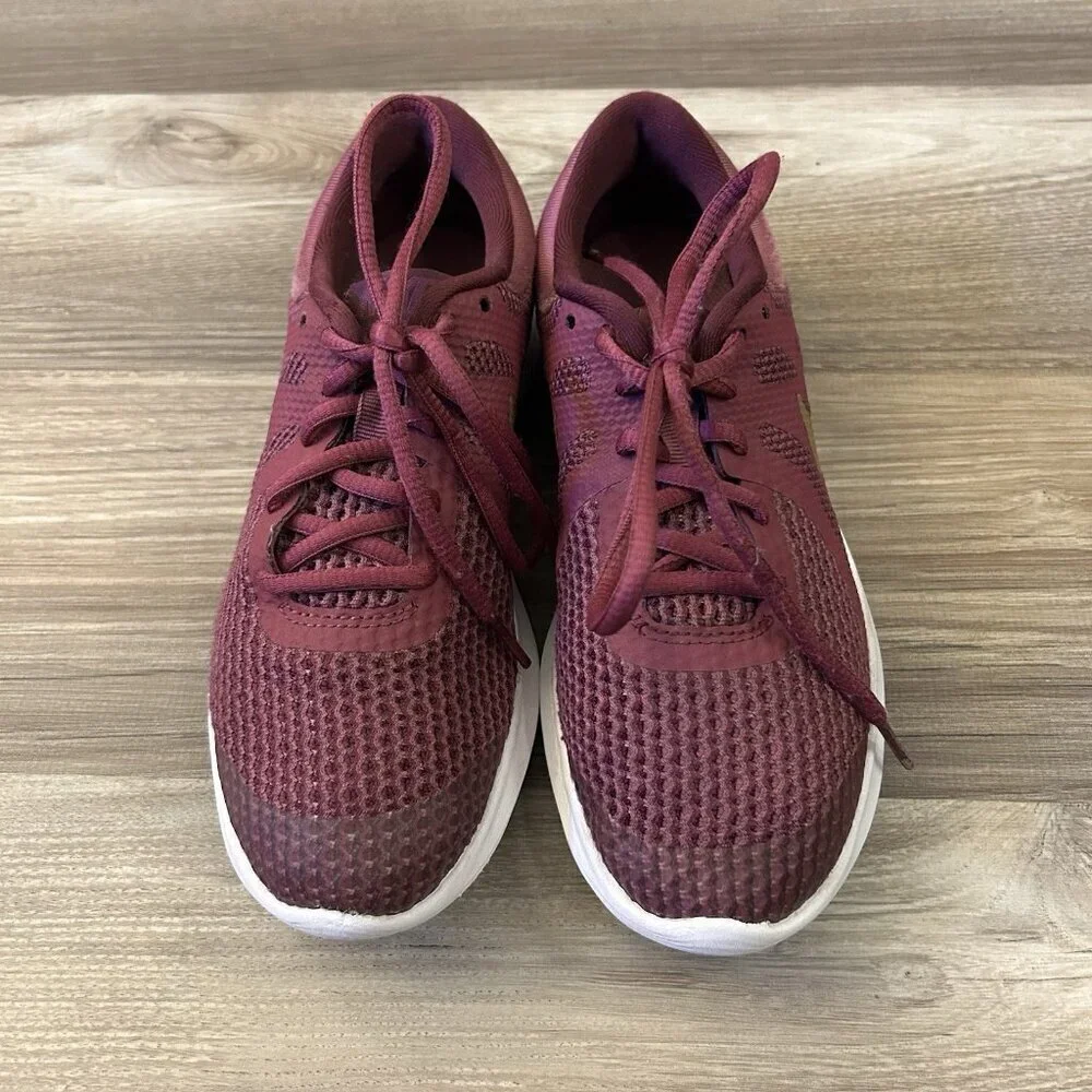 Nike Youth Revolution 4 GS Sneakers Size 3.5 Y Tea Berry White Gold Lace Up EUC
